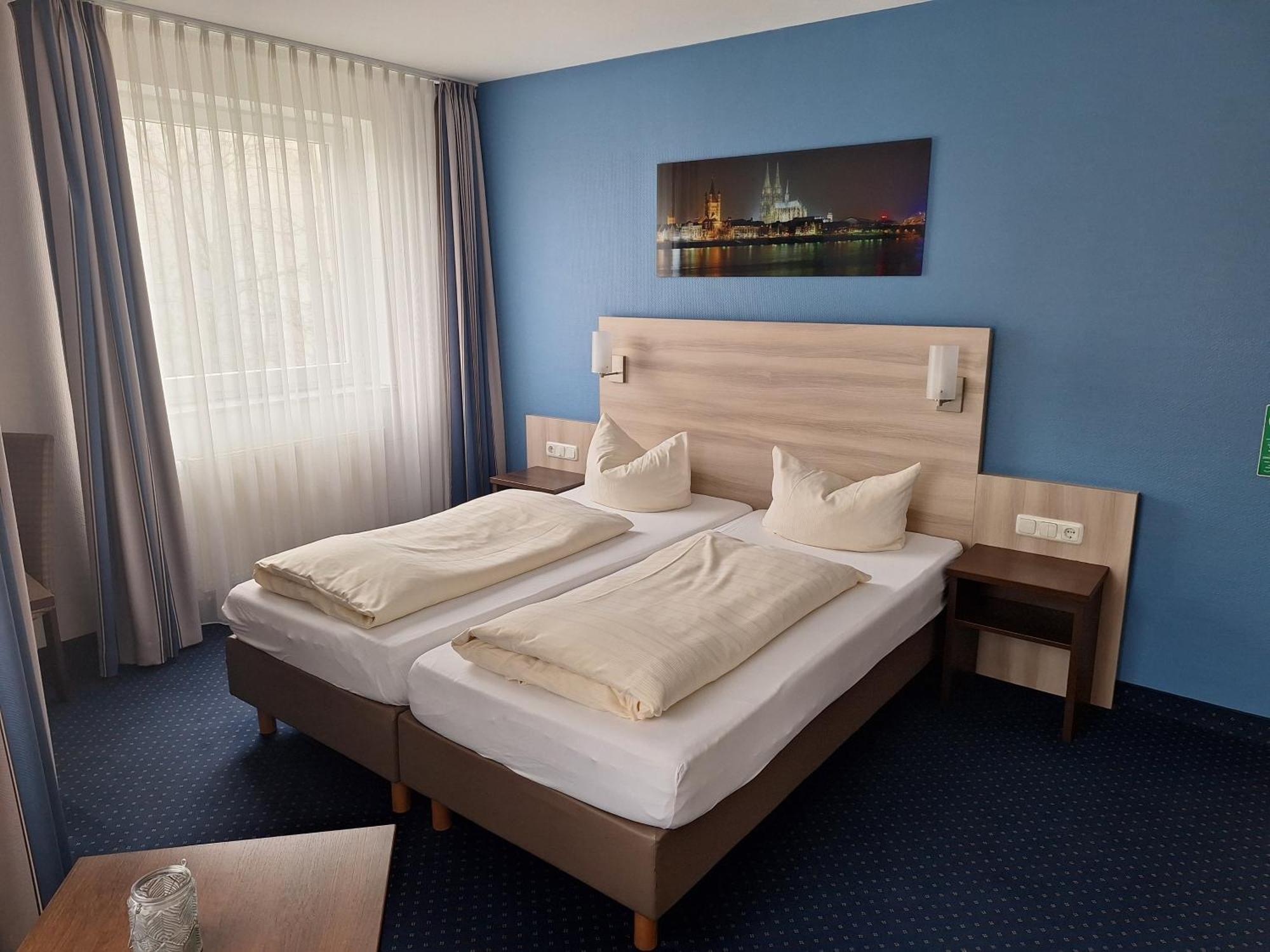 Hotel Am Freischuetz Huerth Exterior photo